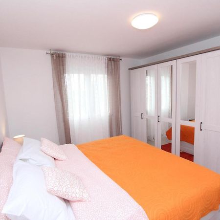 Apartment Sorriso 2 Ровин Екстериор снимка