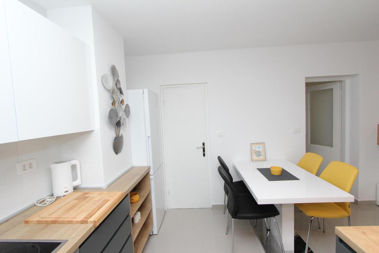 Apartment Sorriso 2 Ровин Екстериор снимка