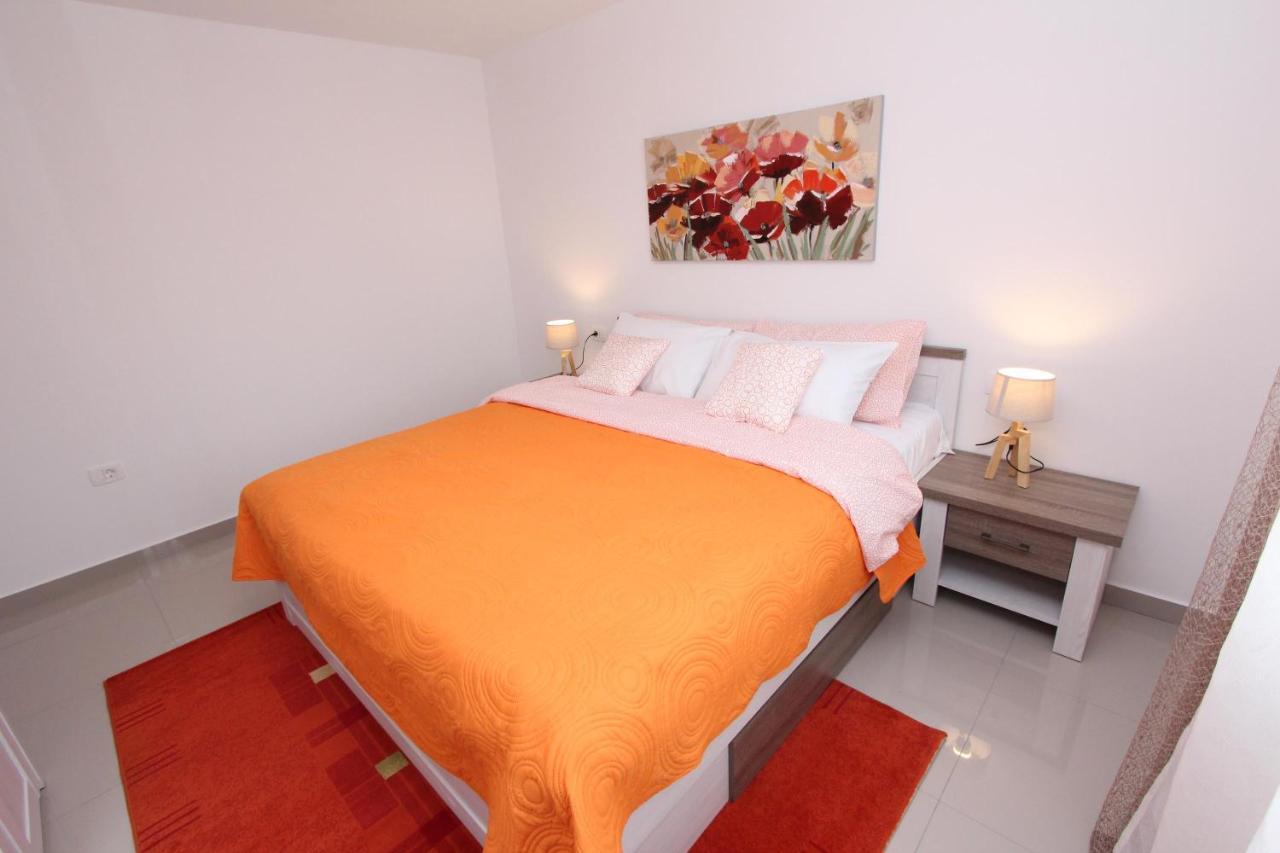 Apartment Sorriso 2 Ровин Екстериор снимка