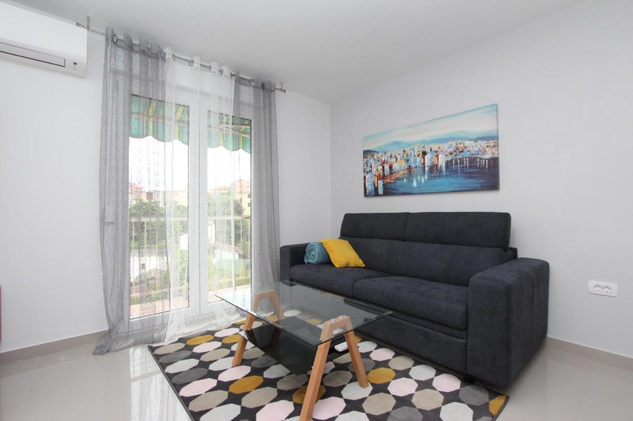 Apartment Sorriso 2 Ровин Екстериор снимка